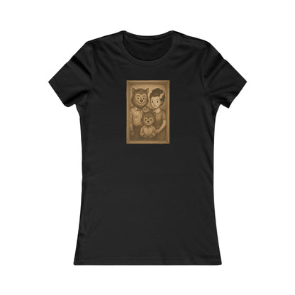 Vintage Werewolf Family Portrait Shirt - Funny Cute Women's Halloween T-Shirt - Retro Monster Tee - Spooky Season Aesthetic Top