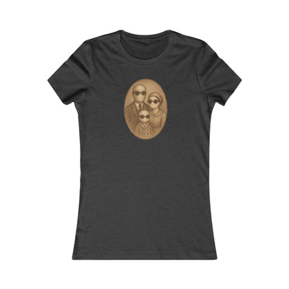 Invisible Man Family Portrait Halloween Tee – Vintage Style Spookiness for the Whole Fam!