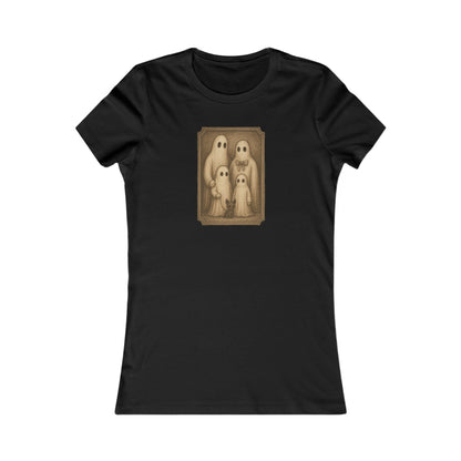 Vintage Ghost Family Portrait Women’s Halloween T-Shirt | Cute Spooky Season Tee for Hauntingly Stylish Ghouls