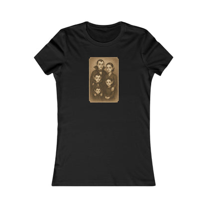 Vintage Vampire Family Portrait Tee – Cute Women’s Halloween Shirt