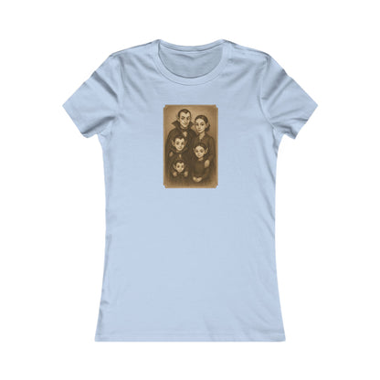Vintage Vampire Family Portrait Tee – Cute Women’s Halloween Shirt
